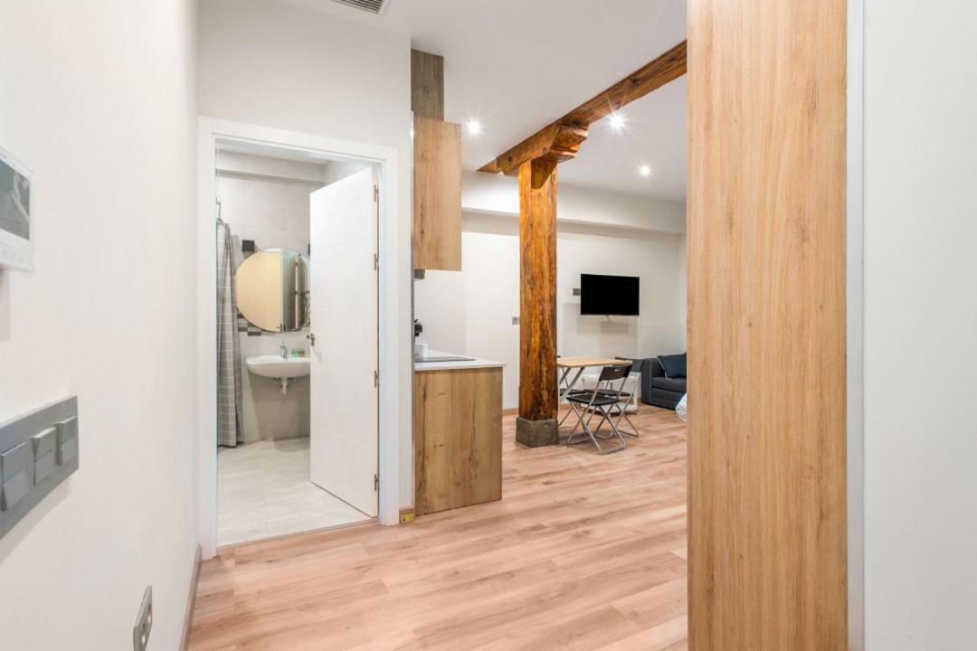 1 Bedroom 1 Bathroom Furnished - Justicia - Cozy - Mintystay Madrid Exterior photo